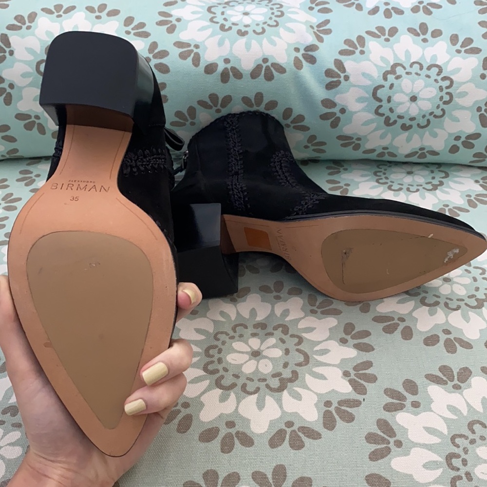 Alexandre Birman Benta Suede Booties - Picture 9 of 12